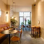 Burgstraat 8 לינה וארוחת בוקר 4*