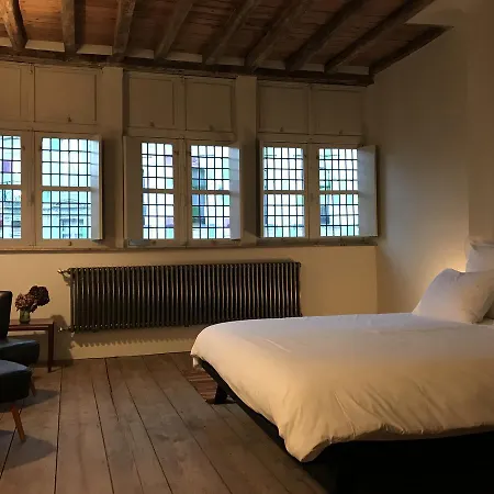 Burgstraat 8 * Гент