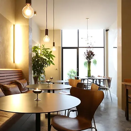 Burgstraat 8 * Гент