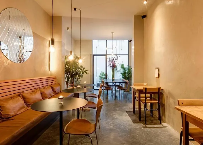 Burgstraat 8 Готель типу 